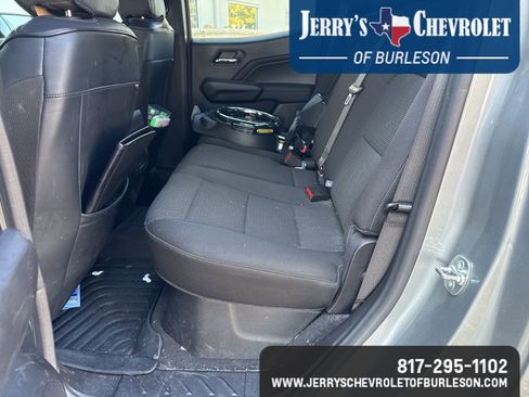 Used 2024 Chevrolet Colorado LT w/ LT Convenience Package II image 11