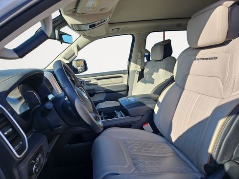 Used 2025 RAM 1500 Tungsten w/ Trailer Tow Group image 9