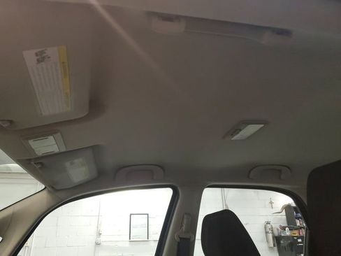 Used 2010 Suzuki SX4 AWD Hatchback image 22