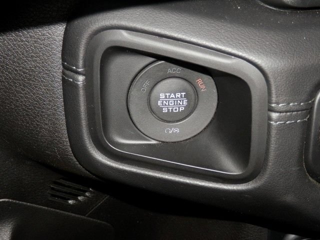 Used 2024 Jeep Gladiator Rubicon AWD/4WD image 27