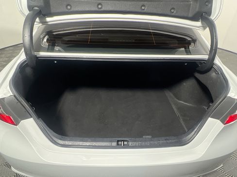 Used 2022 Toyota Camry SE image 34