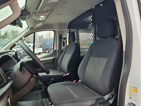 Used 2024 Ford Transit 250 Low Roof w/ Exterior Upgrade Package image 21