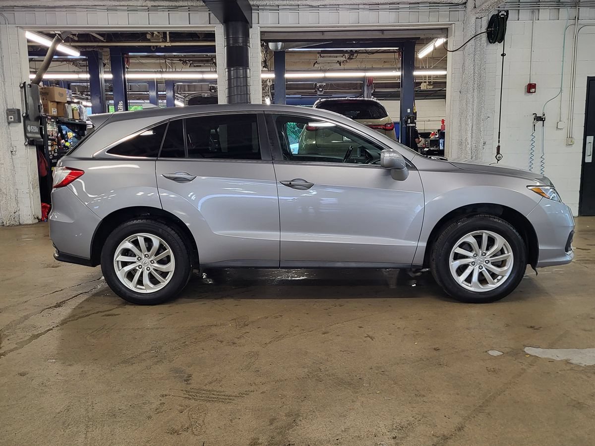 Used 2017 Acura RDX AWD image 4