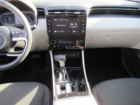 Used 2024 Hyundai Tucson SEL AWD/4WD image 16