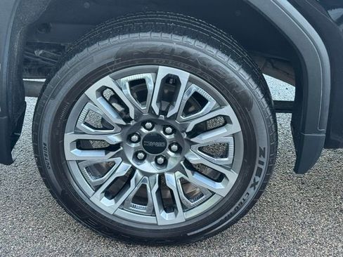Used 2024 GMC Sierra 1500 Denali Ultimate image 16