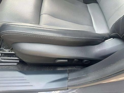 Used 2022 Subaru Outback Limited AWD/4WD image 7
