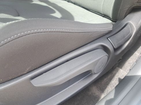 Certified 2024 Hyundai Elantra SEL image 15