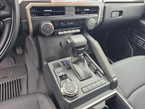 New 2026 Toyota Tacoma SR5 AWD/4WD image 10