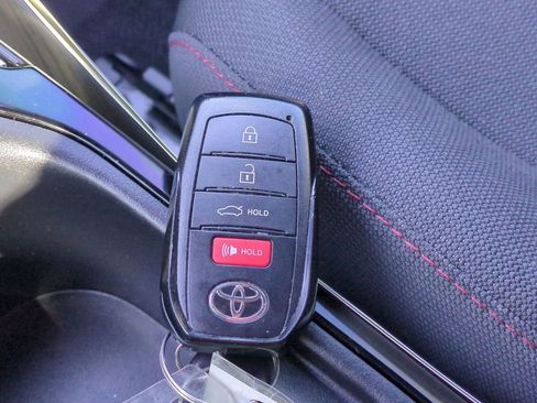 Certified 2025 Toyota Corolla SE image 28