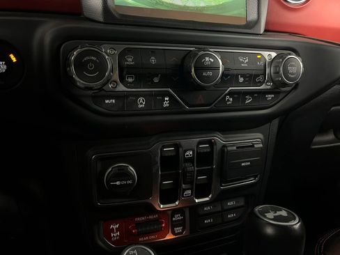 Used 2021 Jeep Wrangler Unlimited Rubicon image 17