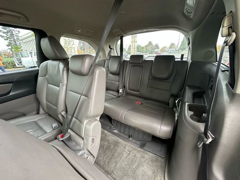 Used 2012 Honda Odyssey Touring Elite image 8