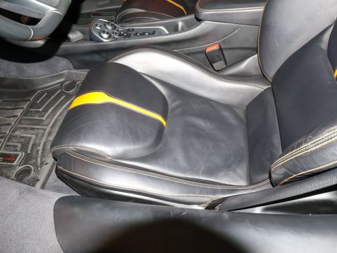 Used 2016 McLaren 570S Coupe RWD image 14