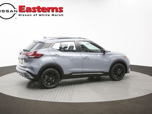 Used 2023 Nissan Kicks SR w/ SR Premium Package FWD image 42