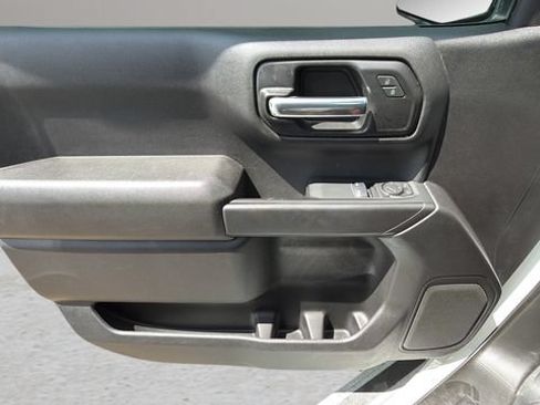 Used 2025 Chevrolet Silverado 1500 W/T RWD image 17