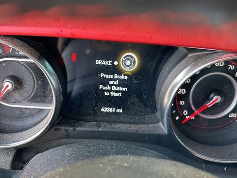 Used 2021 Jeep Wrangler Unlimited Rubicon w/ LED Lighting Group AWD/4WD image 14