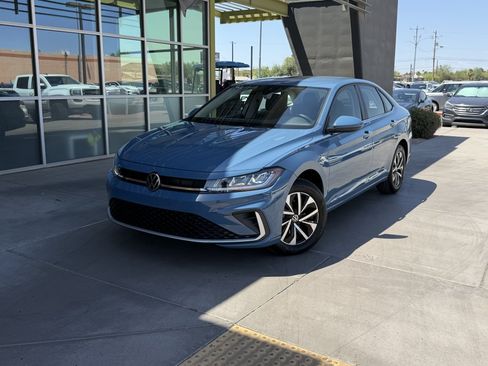 Used 2025 Volkswagen Jetta S FWD image 2