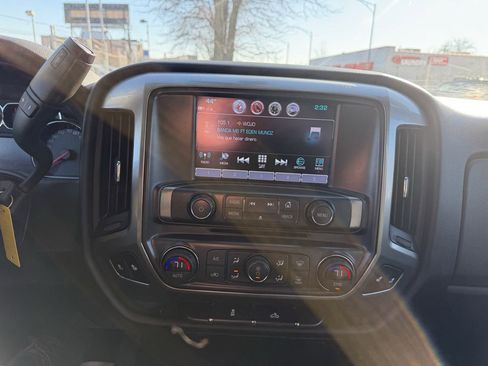 Used 2018 Chevrolet Silverado 1500 LT w/ All Star Edition image 34