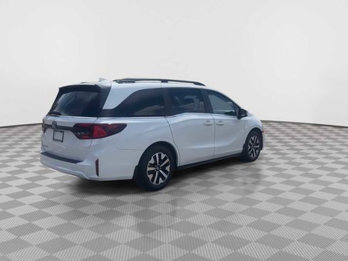 Certified 2026 Honda Odyssey EX-L image 8