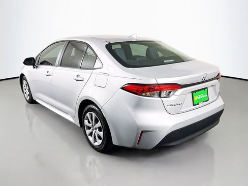Used 2023 Toyota Corolla LE image 7