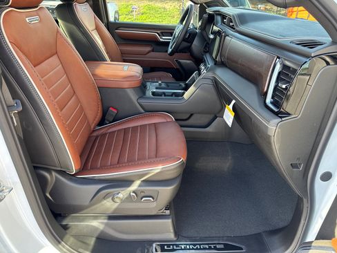 New 2026 GMC Sierra 3500 Denali Ultimate w/ LPO, Black Badging Package image 16