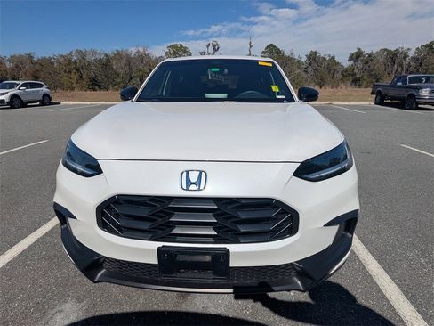 Used 2024 Honda HR-V Sport image 2