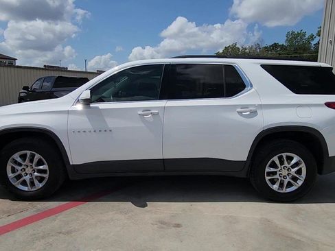 Certified 2019 Chevrolet Traverse LT FWD image 31