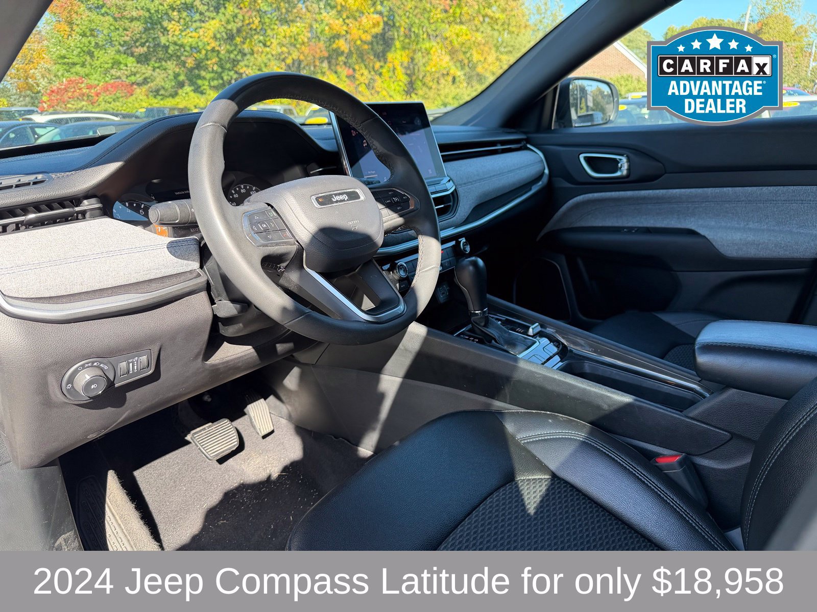 Used 2024 Jeep Compass Latitude AWD/4WD image 9
