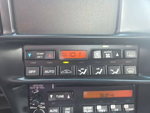 Used 1994 Chevrolet Corvette Coupe RWD image 17