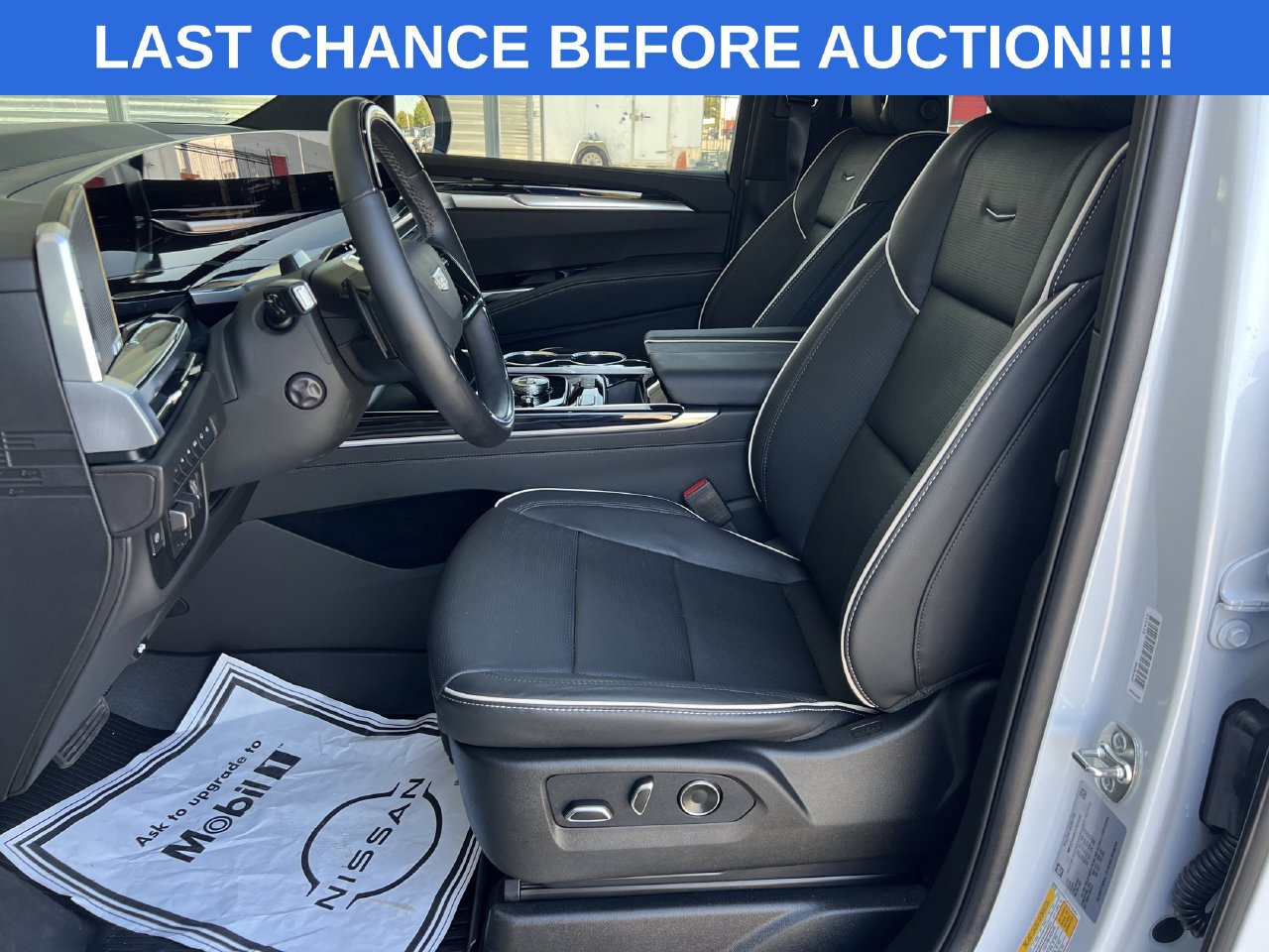 Used 2026 Cadillac Escalade Sport w/ Touring Package AWD/4WD image 7