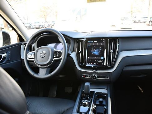 Certified 2025 Volvo XC60 B5 Plus image 16