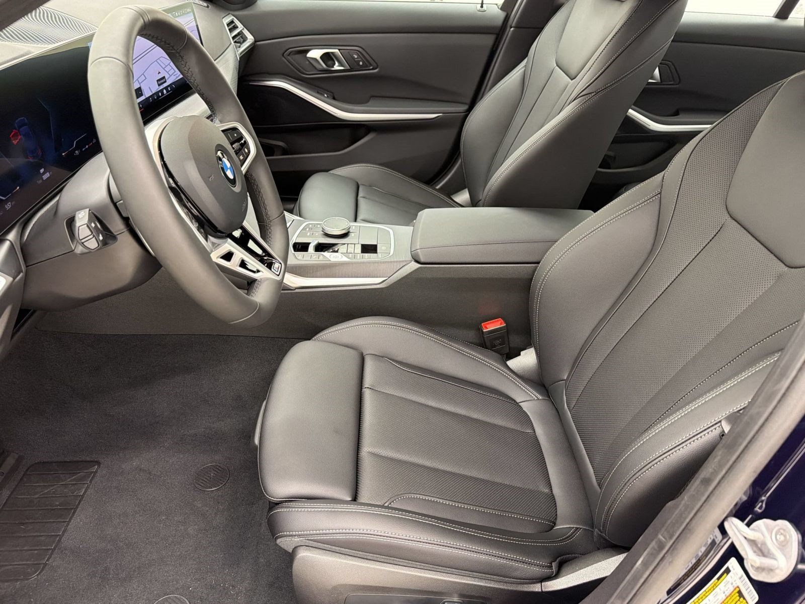 New 2026 BMW 330i Sedan w/ M Sport Package RWD image 5