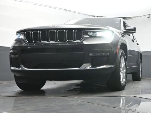 Used 2023 Jeep Grand Cherokee L Limited image 35