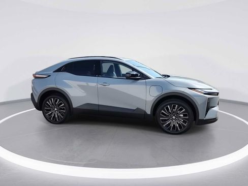 Certified 2026 Toyota C-HR AWD/4WD image 9
