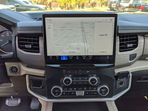 Used 2024 Ford Expedition Max Limited image 30