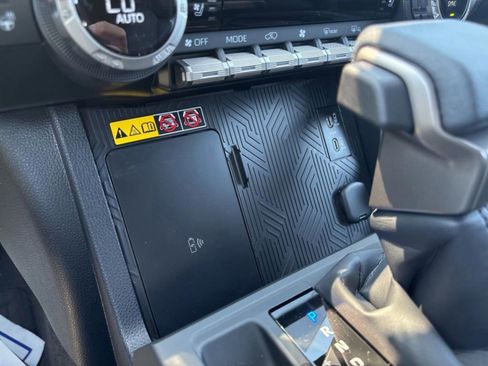 New 2026 Toyota 4Runner Limited AWD/4WD image 18