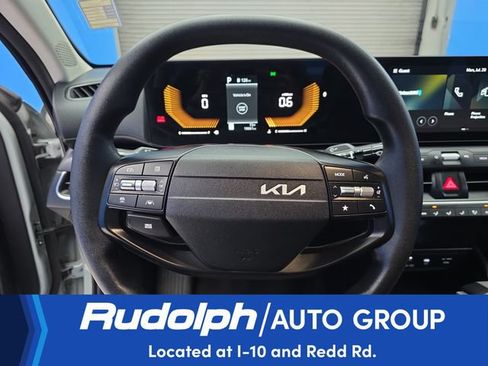 Used 2025 Kia K4 FWD image 15