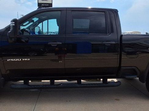 Used 2023 Chevrolet Silverado 2500 Custom w/ Custom Value Package AWD/4WD image 5