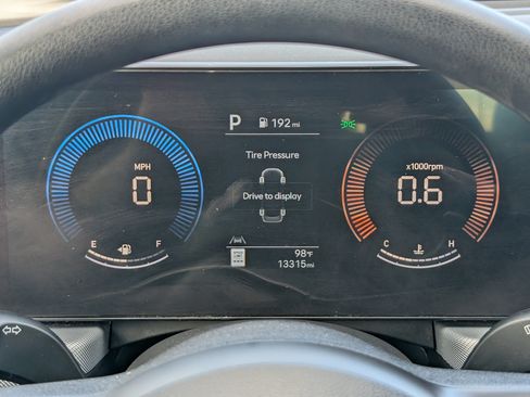 Used 2025 Hyundai Sonata SEL FWD image 24