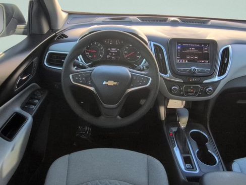 Used 2023 Chevrolet Equinox LS FWD image 12