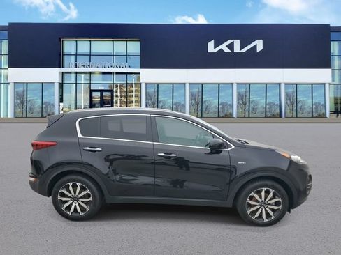 Used 2017 Kia Sportage EX AWD/4WD image 3