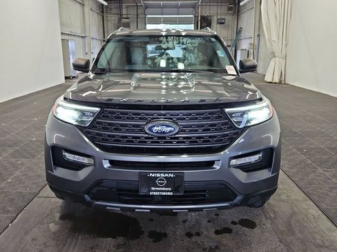 Used 2021 Ford Explorer XLT w/ Equipment Group 202A AWD/4WD image 3