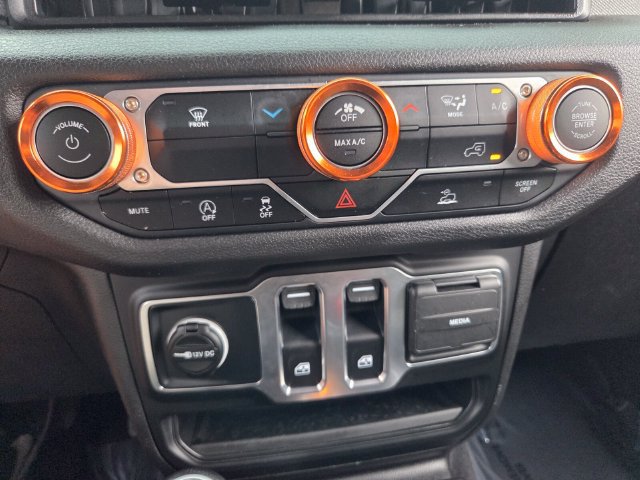 Certified 2025 Jeep Wrangler Sport AWD/4WD image 25