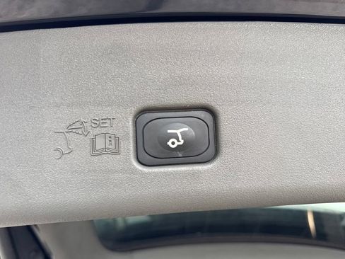 Used 2024 Lincoln Nautilus Premier w/ Equipment Group 102A AWD/4WD image 14