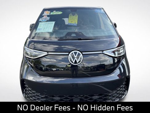Used 2025 Volkswagen ID. Buzz Pro S RWD image 3