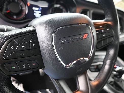 Used 2023 Dodge Challenger SXT w/ Plus Package image 27