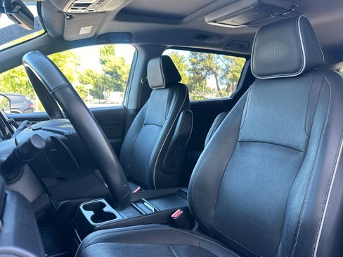 Used 2024 Honda Odyssey Elite image 29