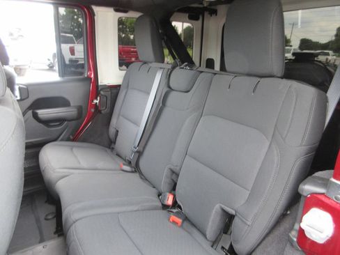 Used 2021 Jeep Wrangler Unlimited Sport AWD/4WD image 23