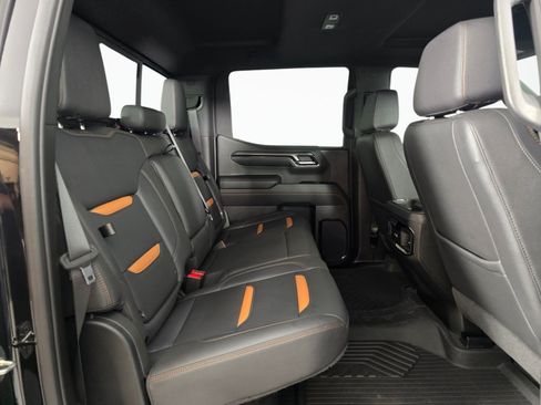 Used 2024 GMC Sierra 1500 AT4 w/ Technology Package AWD/4WD image 23