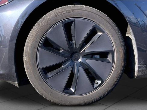 Used 2024 Tesla Model 3 Standard Range RWD image 9