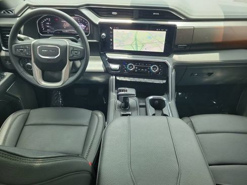 Used 2025 GMC Sierra 1500 Denali w/ Denali Reserve Package AWD/4WD image 14